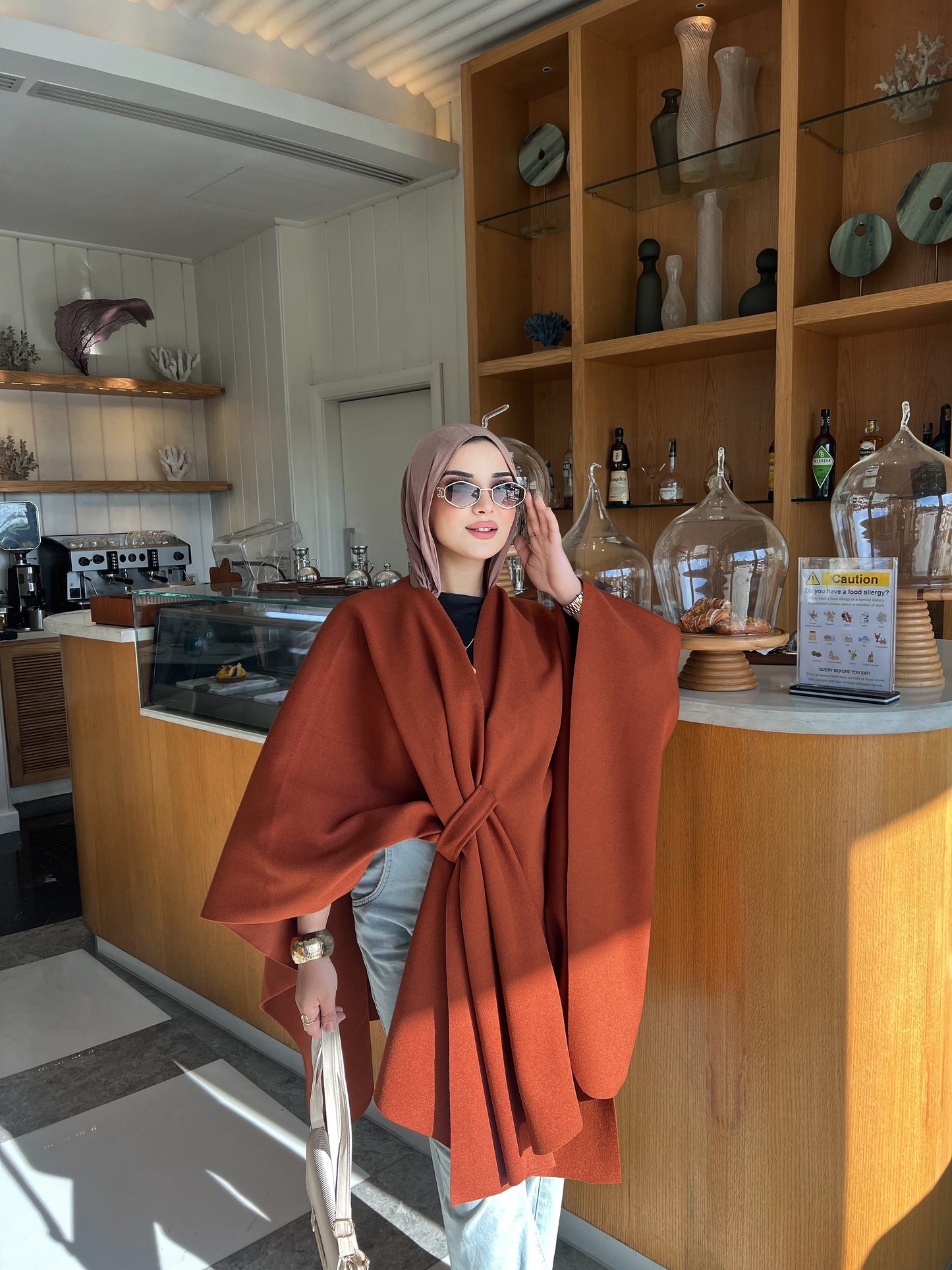 Aura Cape - amber brown