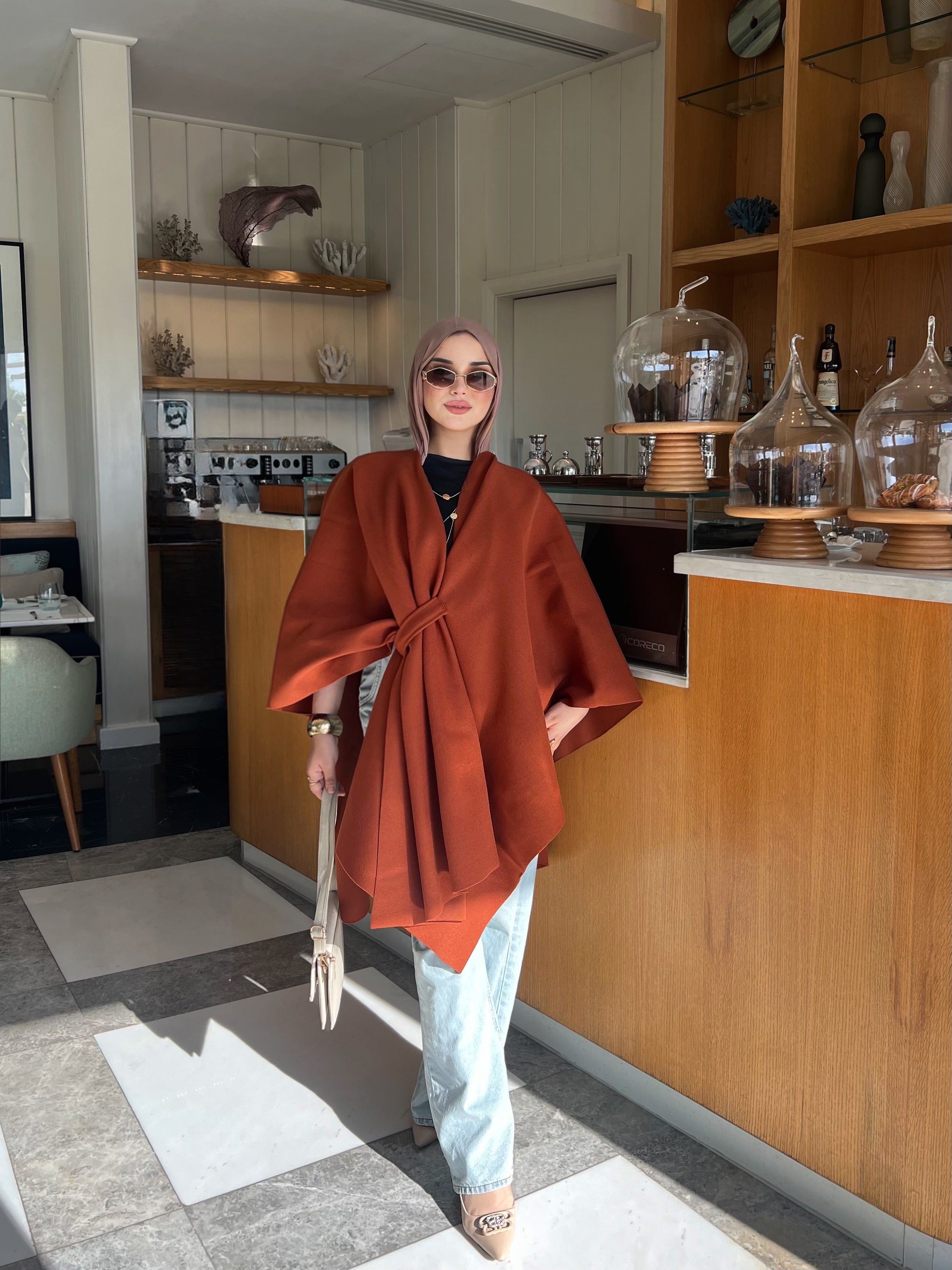 Aura Cape - amber brown