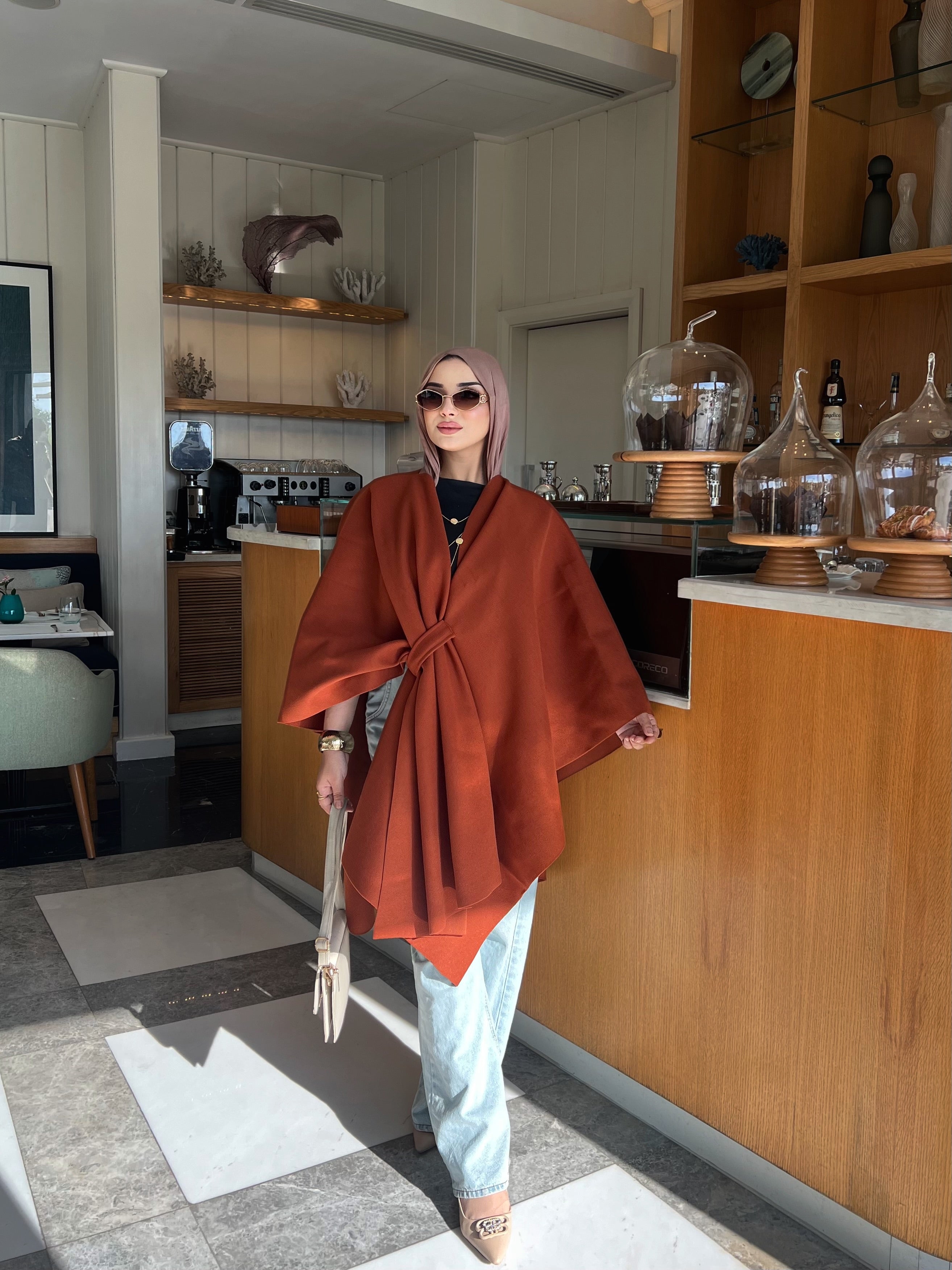 Aura Cape - amber brown